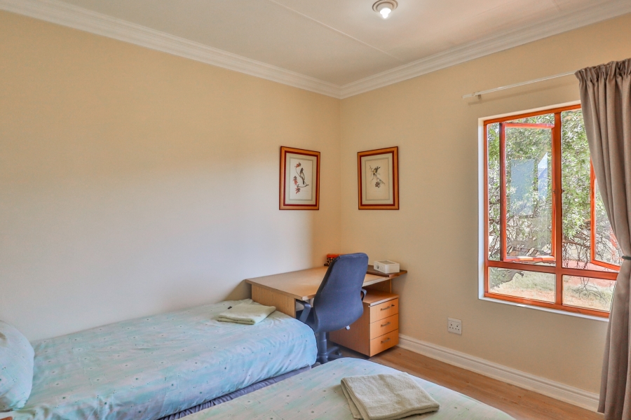 To Let 3 Bedroom Property for Rent in The Coves North West